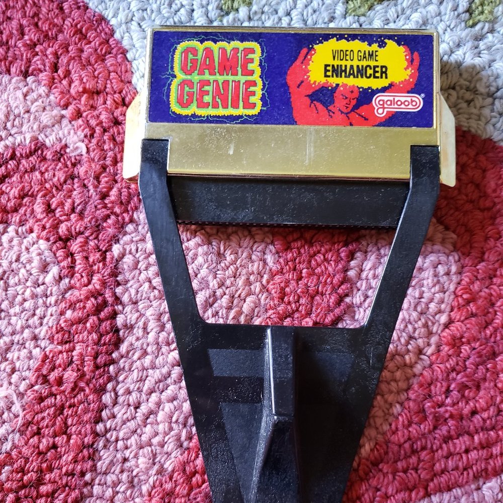 Nintendo NES Game Genie Game Enhancer Galoob Gold